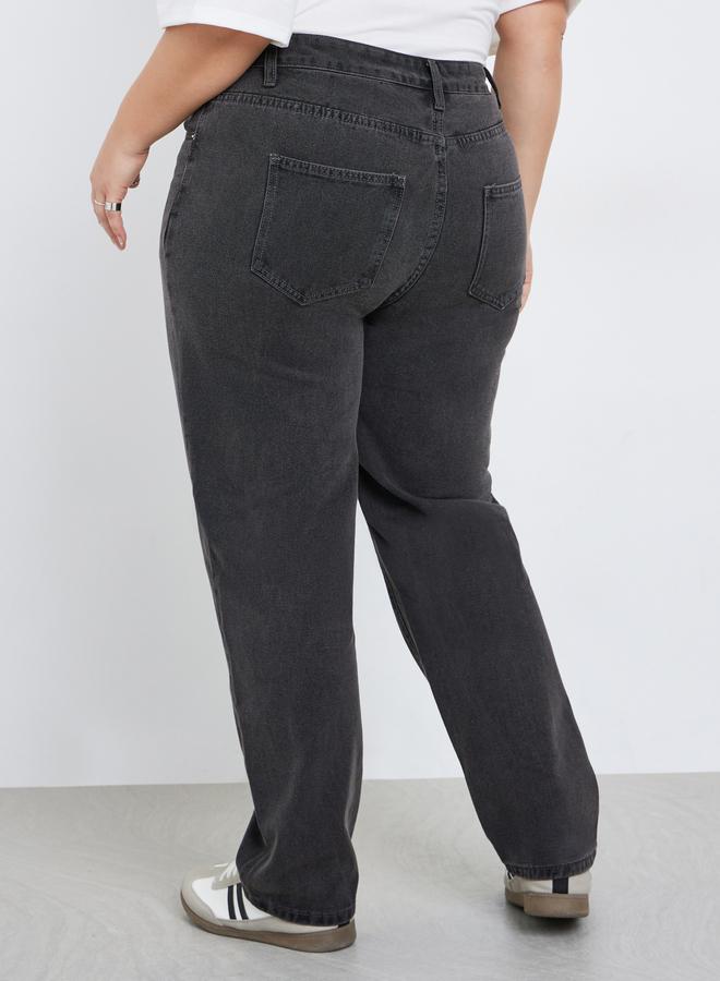Styli Plus Size High Rise Mom Jeans - Image 4