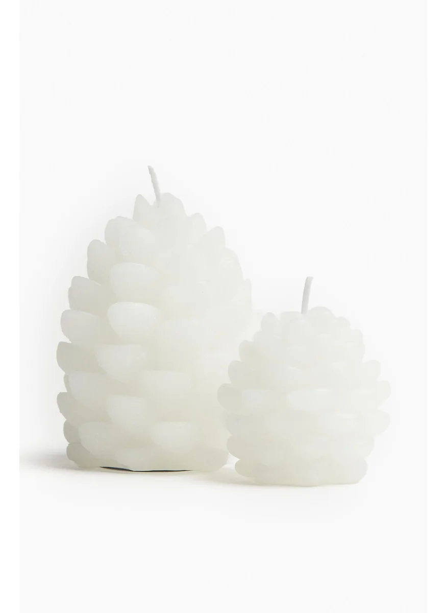 اتش اند ام Small Pine-Cone-Shaped Candle