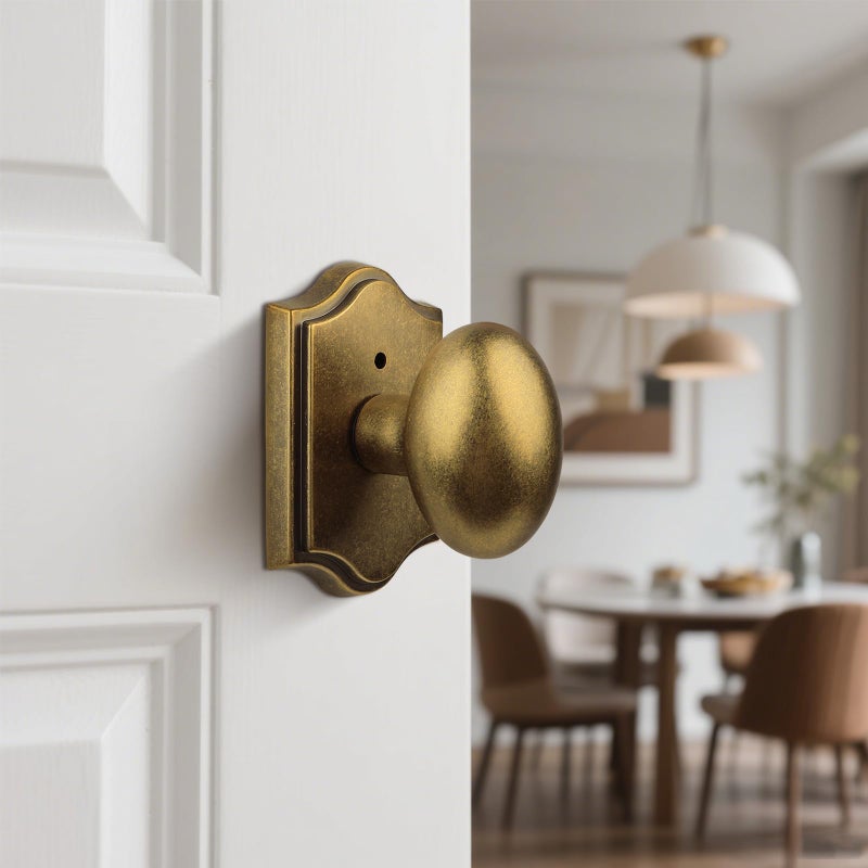 SNBTLA Antique Brass Finish Privacy Door Knob Interior, Vintage Style Zinc Alloy Oval Door Handle with Lock for Bathroom & Bedroom (Antique Brass, Privacy) - Image 2