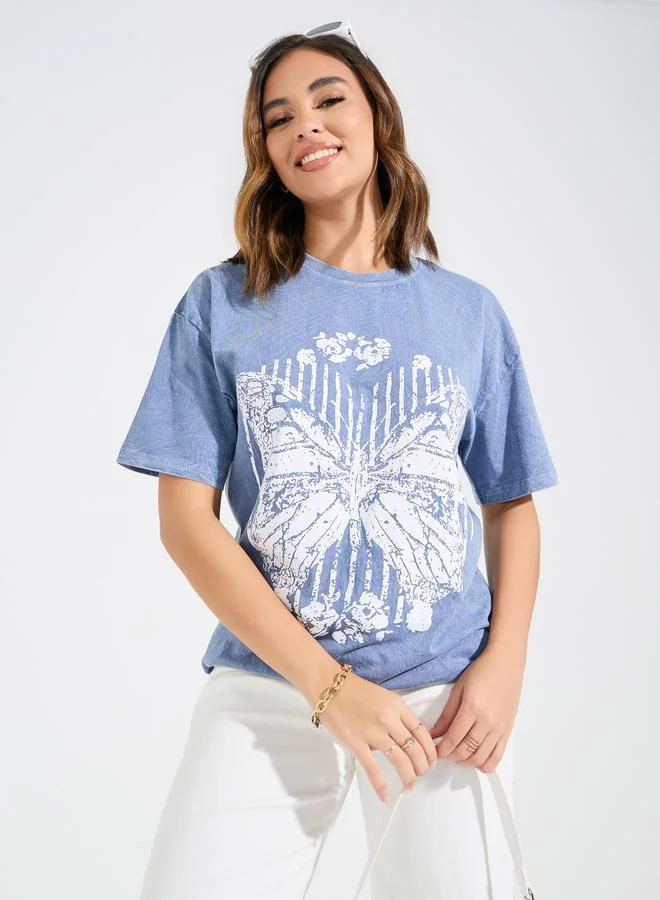 Styli Oversized Acid Wash Butterfly Graphic Print T-Shirt