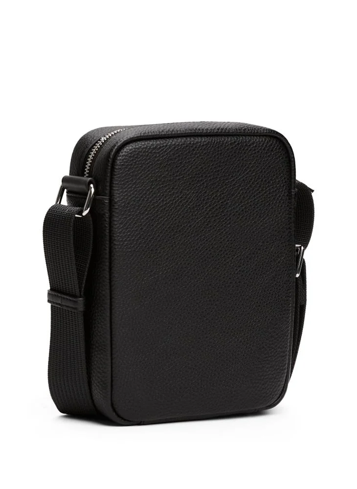TOMMY HILFIGER Logo Detailed Zip Through Crossbody
