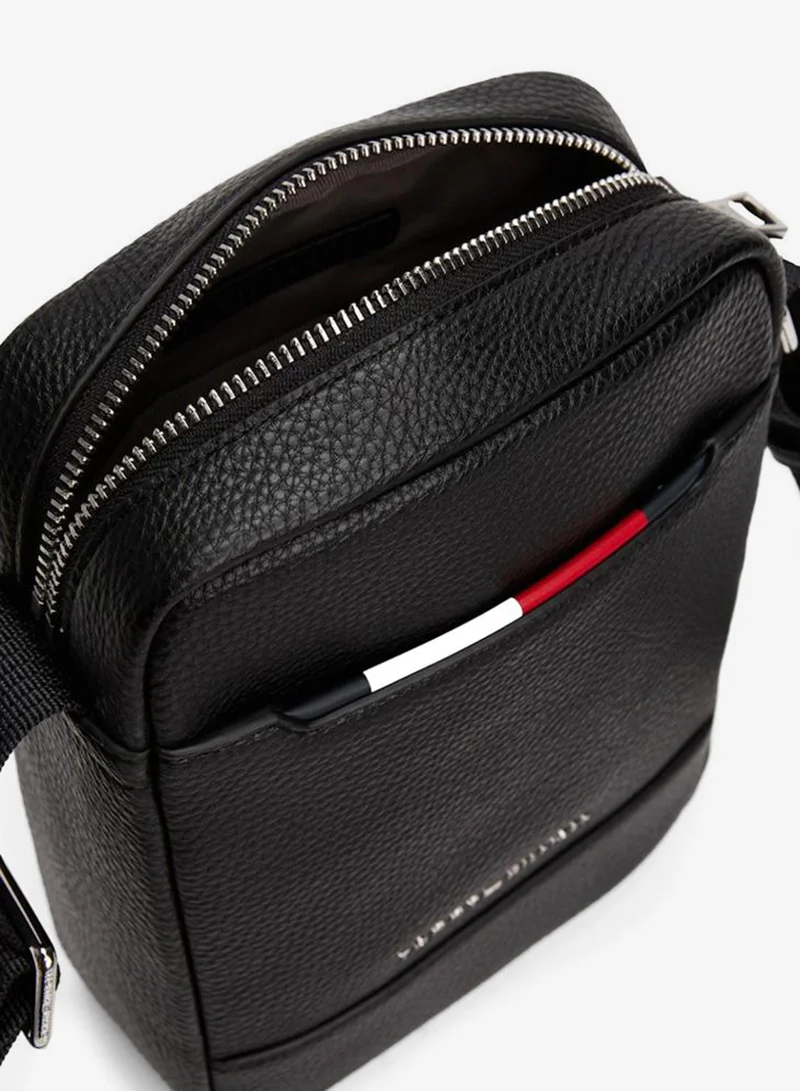 TOMMY HILFIGER Logo Detailed Zip Through Crossbody