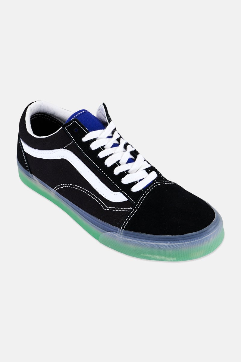 VANS Men Old Skool Lace Up Skateboarding Shoes, Black - Image 1