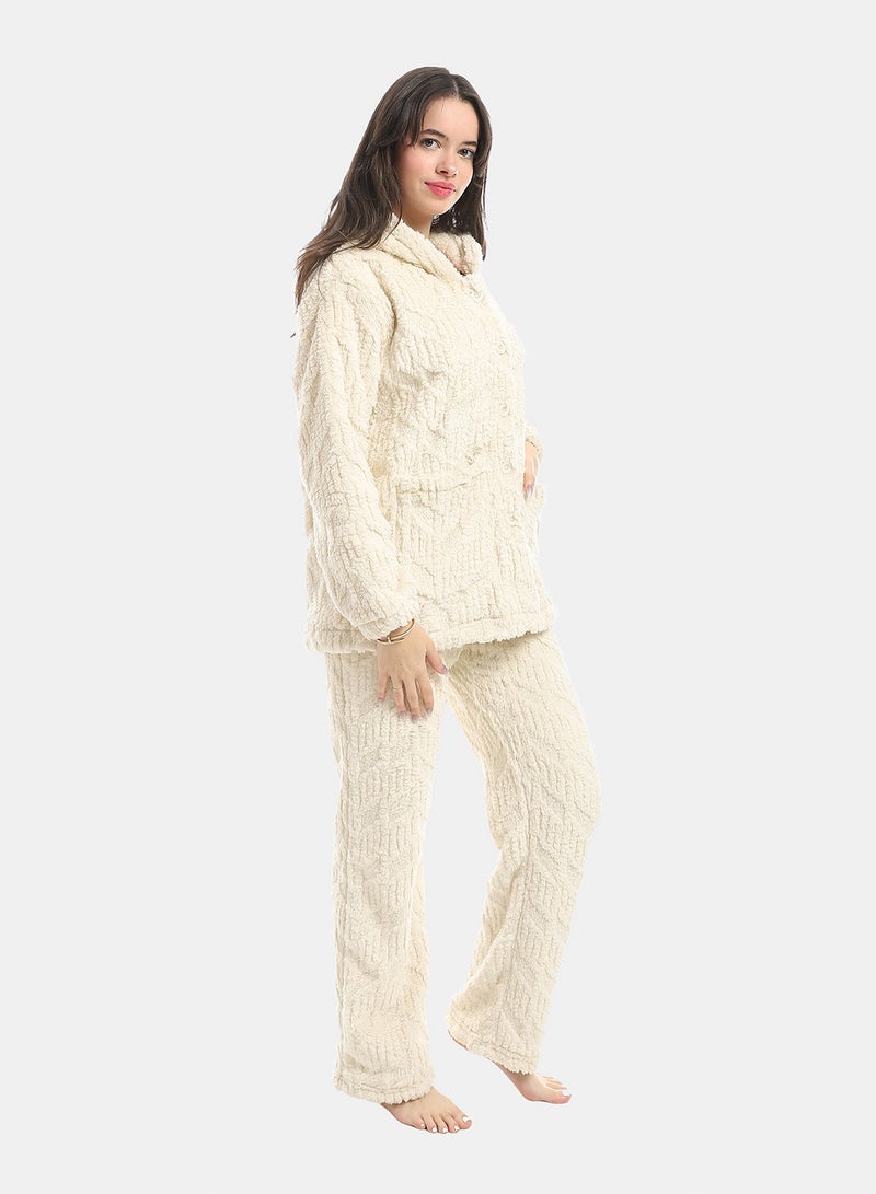 Andora Off White Long Sleeves Textured Velvet Hooded Pajama Set_White - Image 3