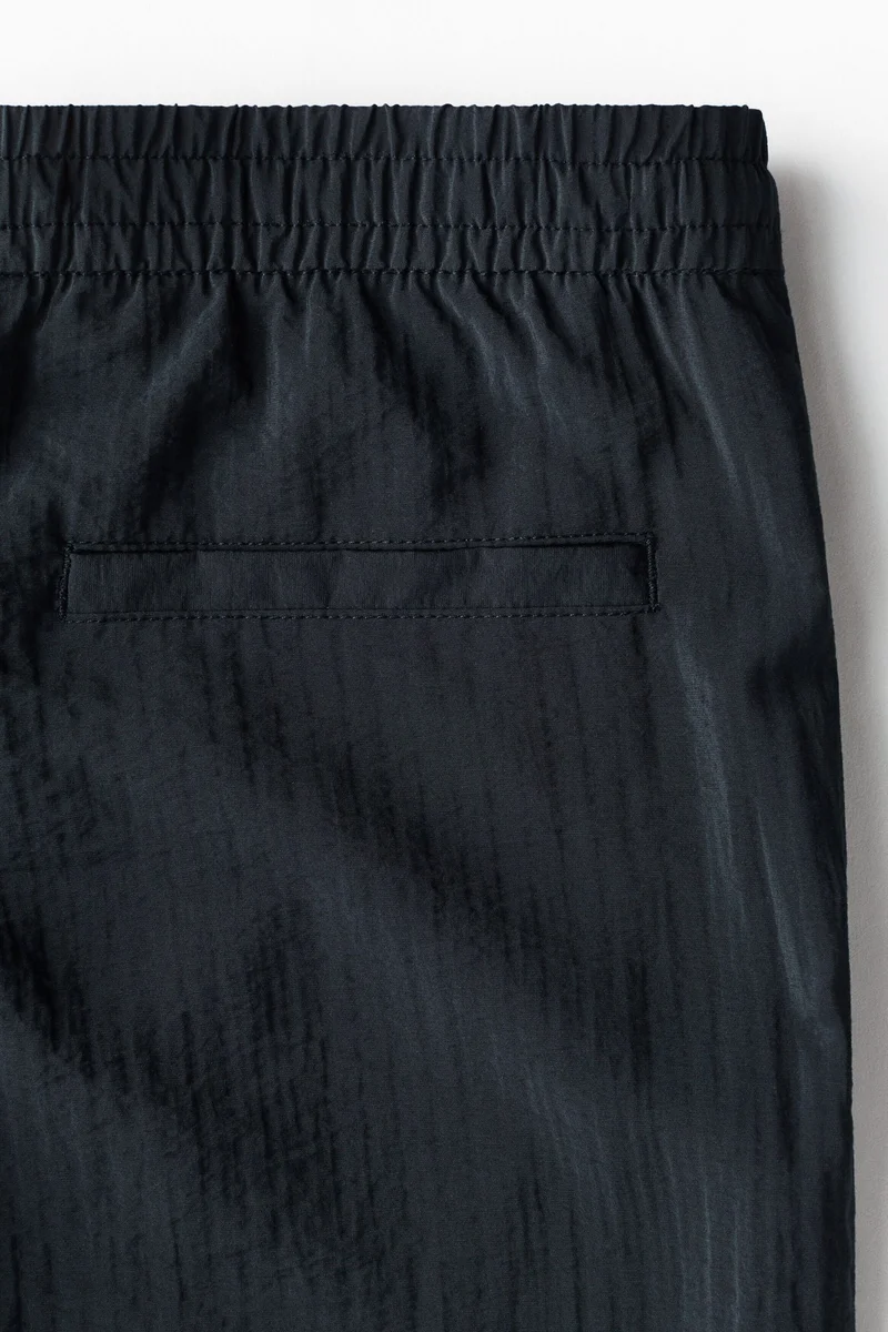 H&M  Relaxed Fit textured trousers for Men | Best Price UAE