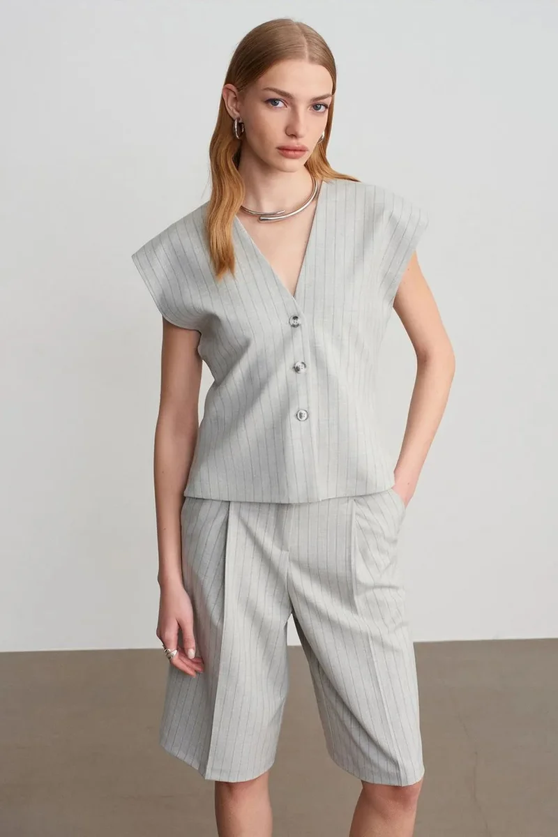 ديلفين DILVIN Striped V-neck Woven Waistcoat