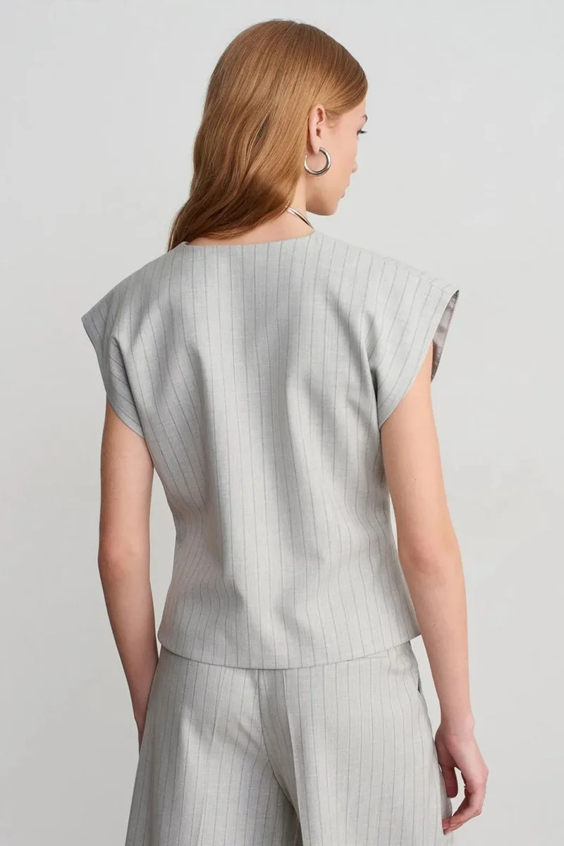 ديلفين DILVIN Striped V-neck Woven Waistcoat
