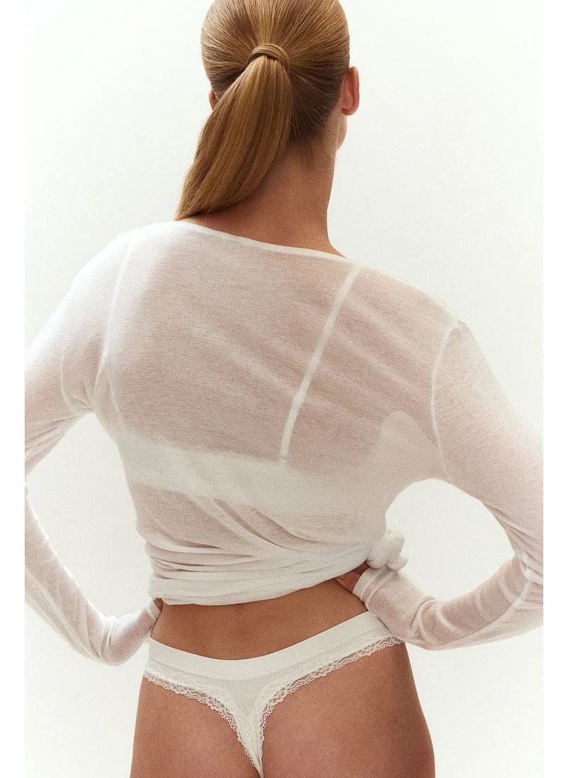 H&M 2-pack Seamless Lace-trimmed thong briefs