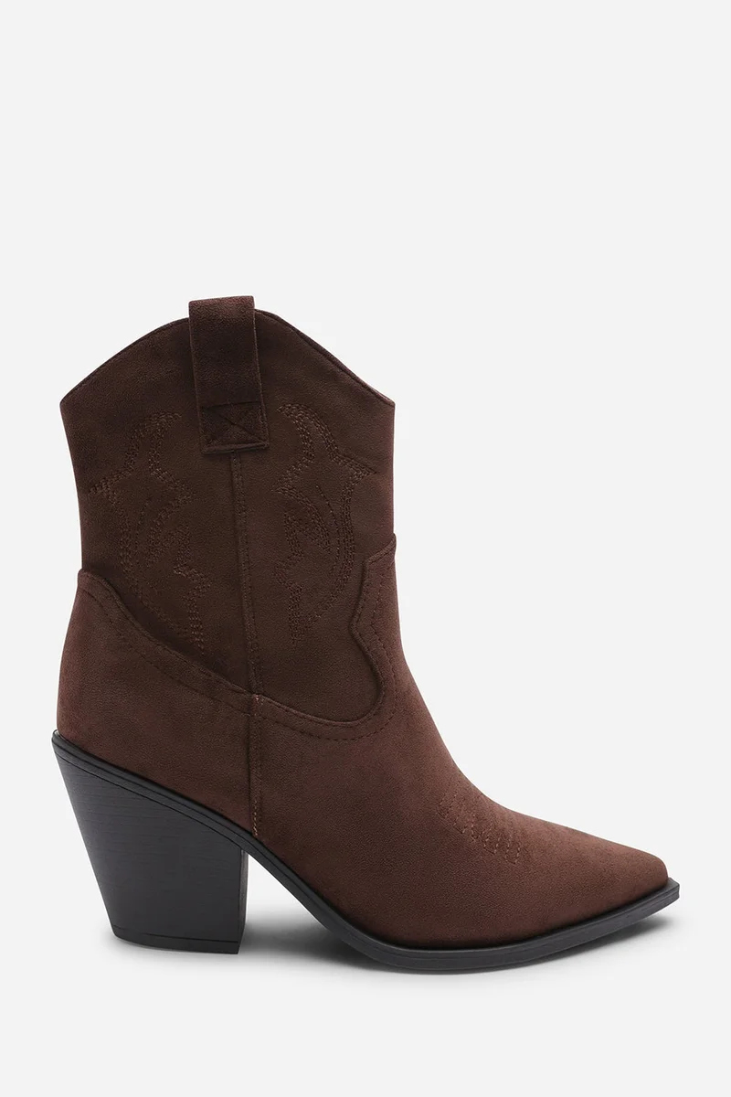 ويرز ذات فروم Seraphina Cowboy Boots Ankle Length Western Block Heel