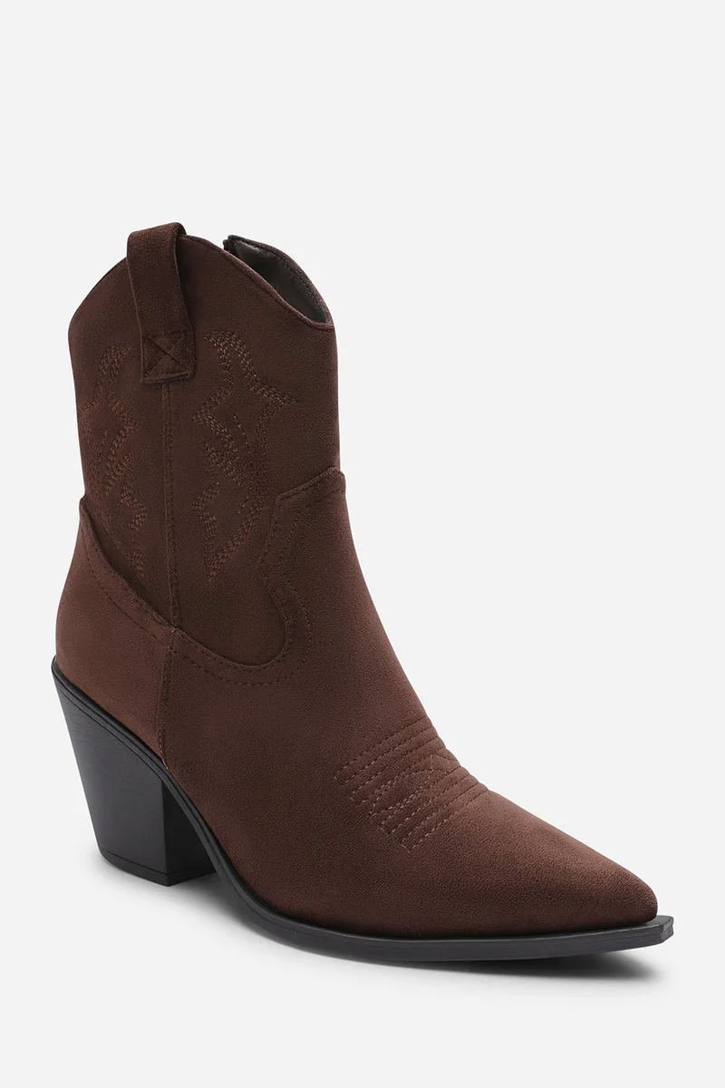 ويرز ذات فروم Seraphina Cowboy Boots Ankle Length Western Block Heel