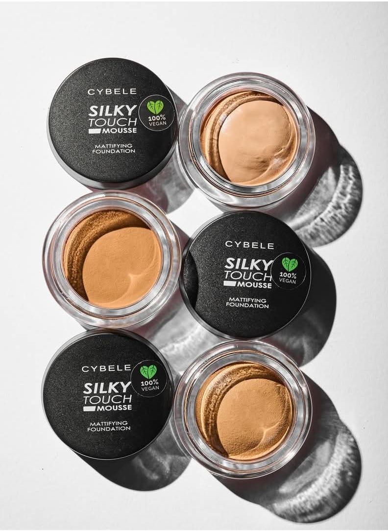 CYBELE - Silky Touch Mousse Mattifying Foundation 02 True Beige. - Image 1