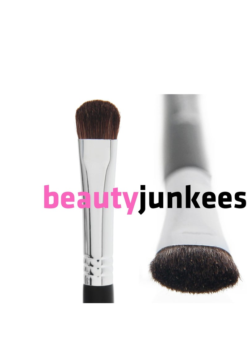 Beauty Junkees - Pro Shader Eyeshadow Brush - Beauty Junkees pro All Over Short Flat Shader Eye Shadow Brush for Lid, Dense Rounded Bristles to Pack and Blend Powder Cream Eye Shadow on Eyelid and Crease - Image 1