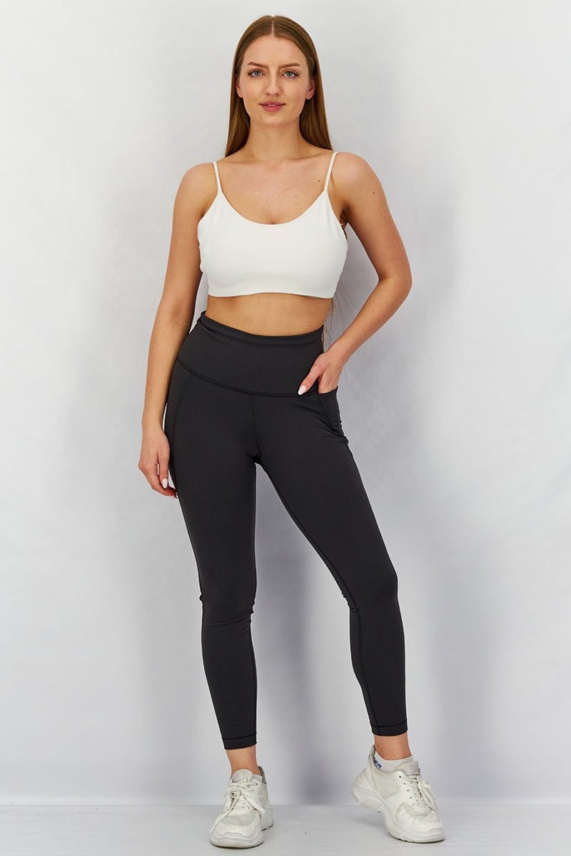 Reebok سراويل تدريب رياضية للنساء بشعار العلامة التجارية، سوداء - Image 3