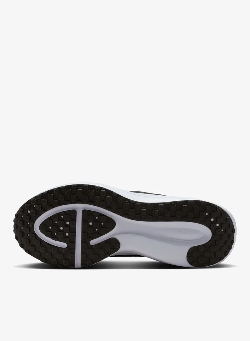 Nike Revolution 8 Easyon