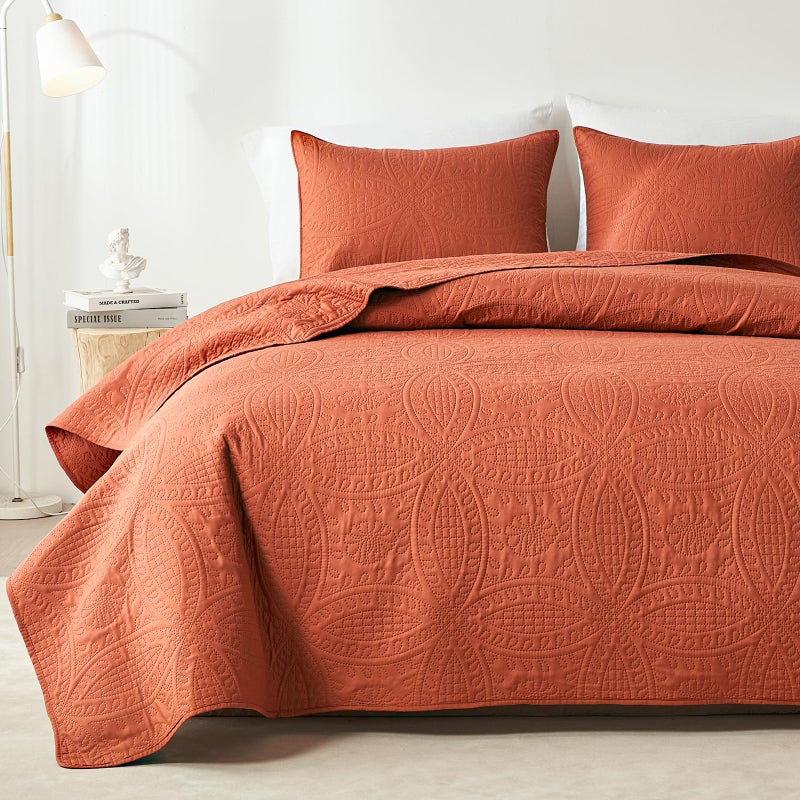 akkialla Queen Quilt Bedding Set,Burnt Orange Ultrasonic Full/Queen Quilt Set,Lightweight Soft Bedspread Coverlet,Modern Style Coin Pattern Bed Cover for All Seasons,3 Piece(1 Quilt,2 Pillow Shams) - Image 1