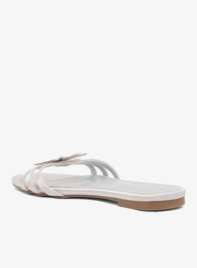 Khizana Flat Sandals