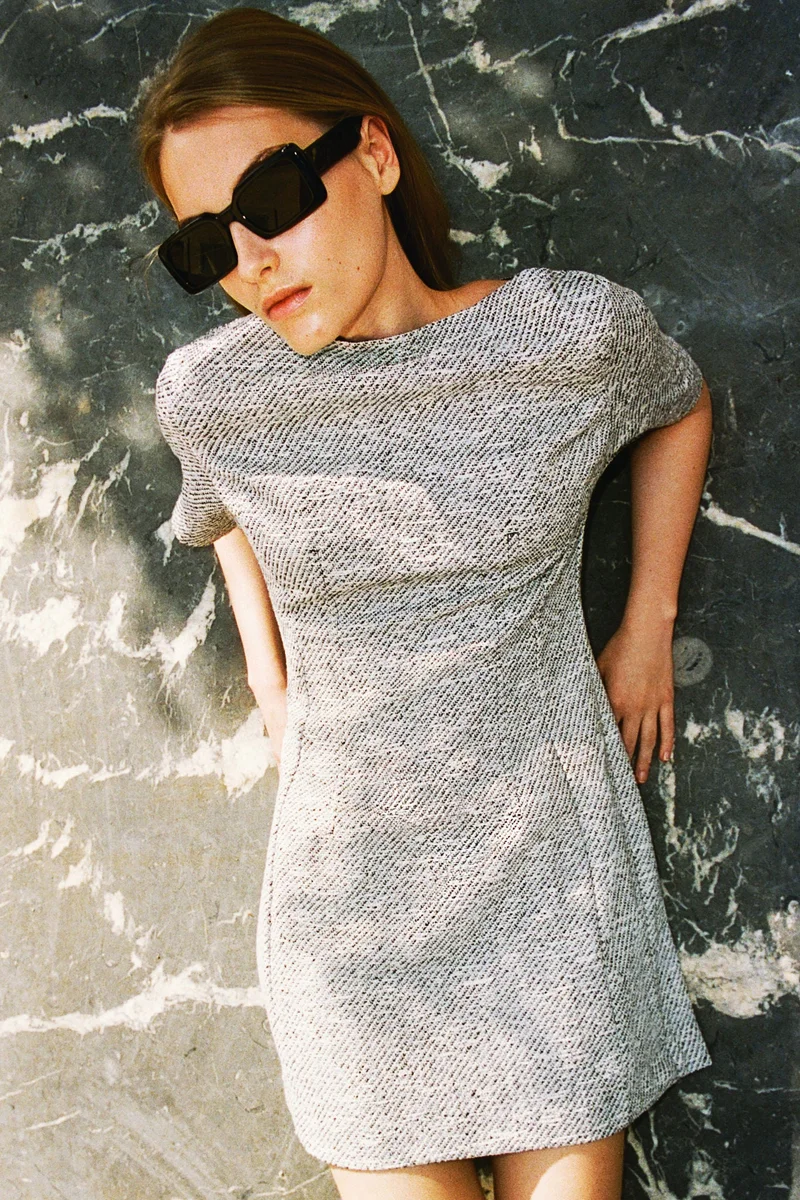 اتش اند ام فستان ميني بقبّة واسعة