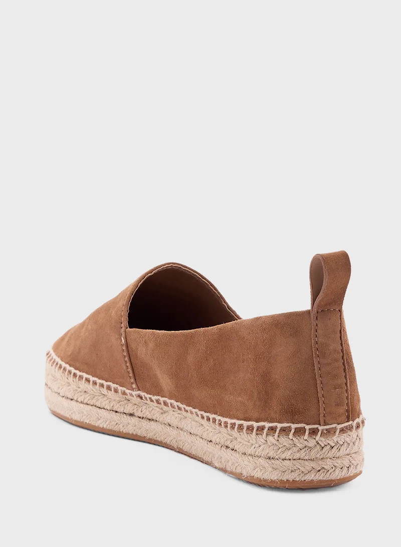 بوس Slip Ons Flat Shoes