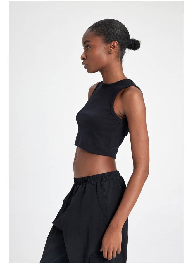 DeFacto - Woman Slim Fit Crew Neck Sleeveless Knitted Top - Image 1