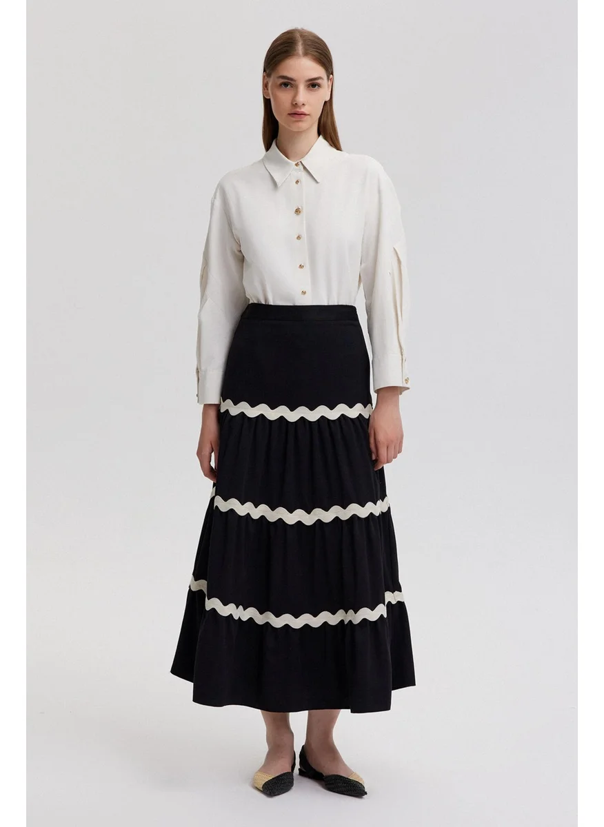 Touche Stripe Detailed Flounce Skirt