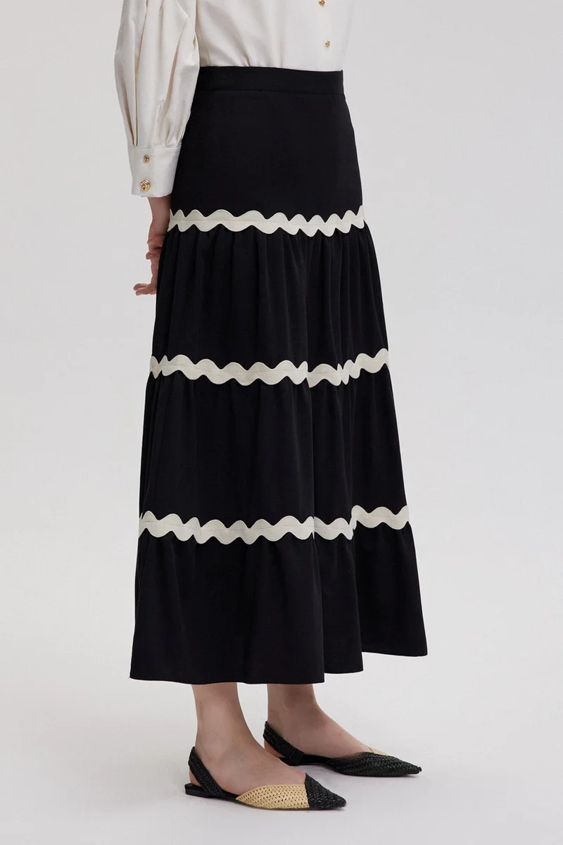 Touche Stripe Detailed Flounce Skirt