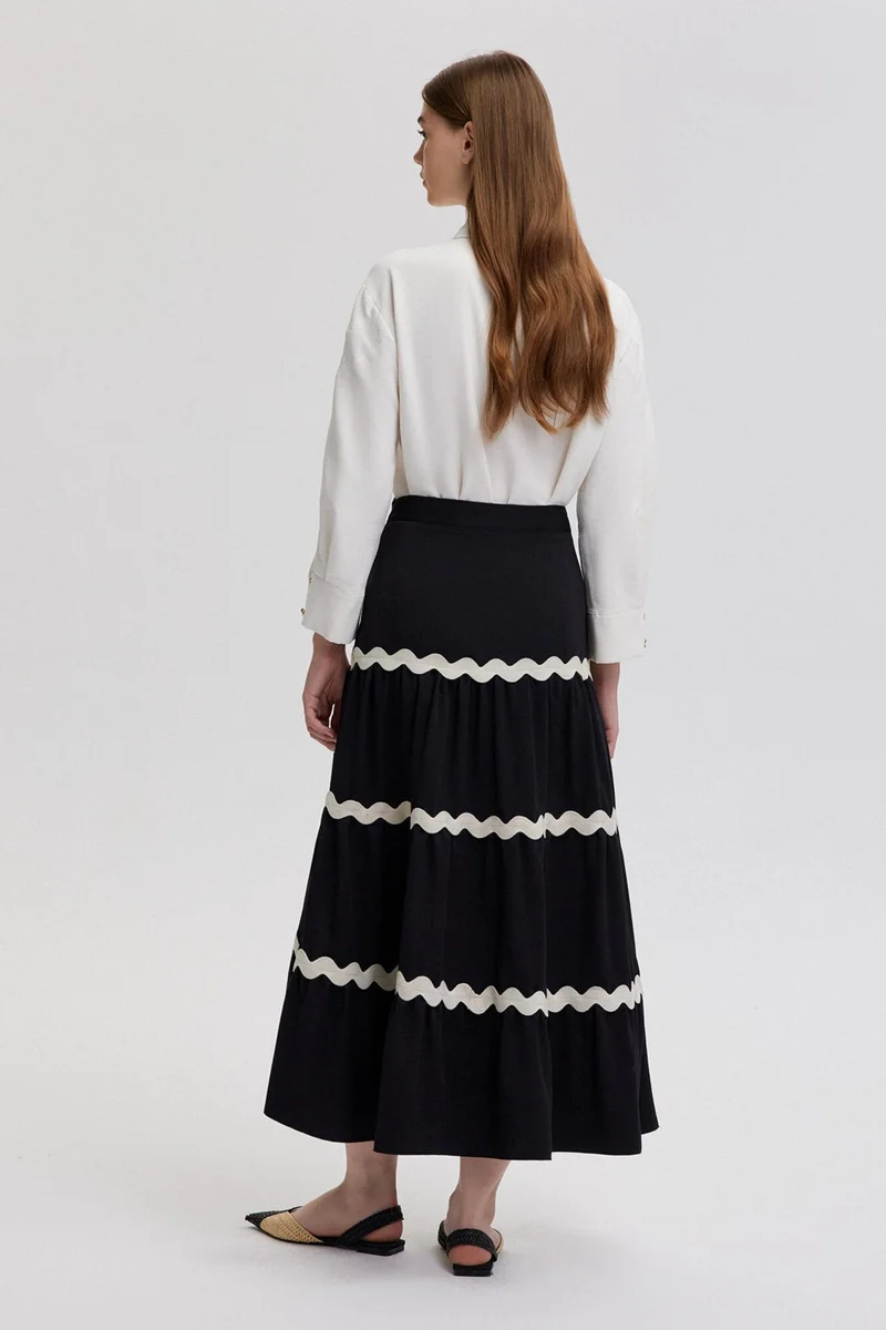 Touche Stripe Detailed Flounce Skirt