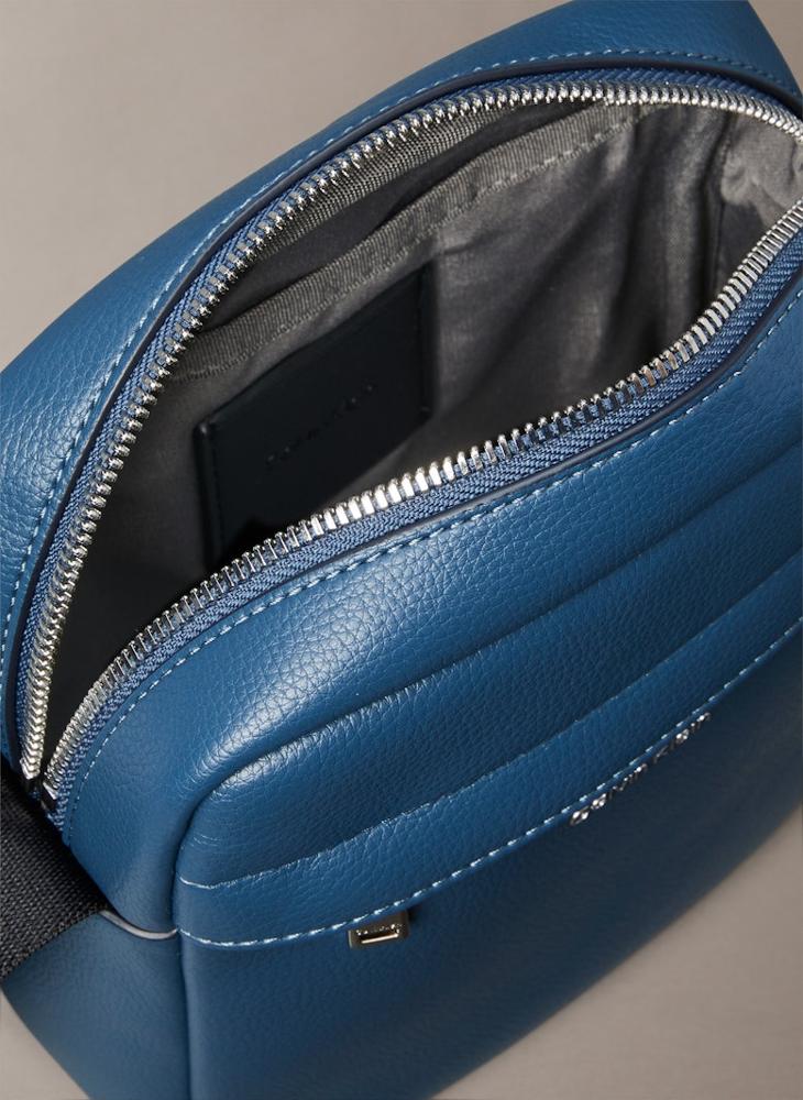 كالفن كلاين جينز المراسل المرتفع - Image 4