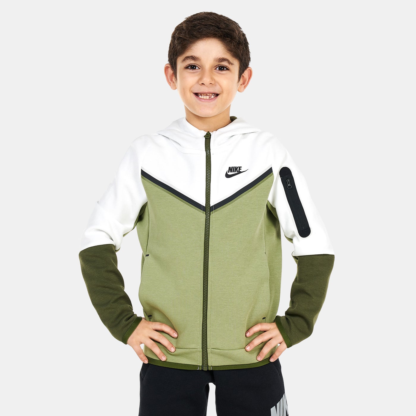 nike tech fleece tracksuit green and white