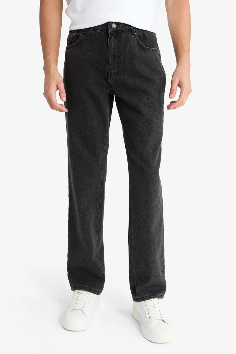 Defacto  Straight Fit Straight Leg Jeans for Men | Best Price UAE
