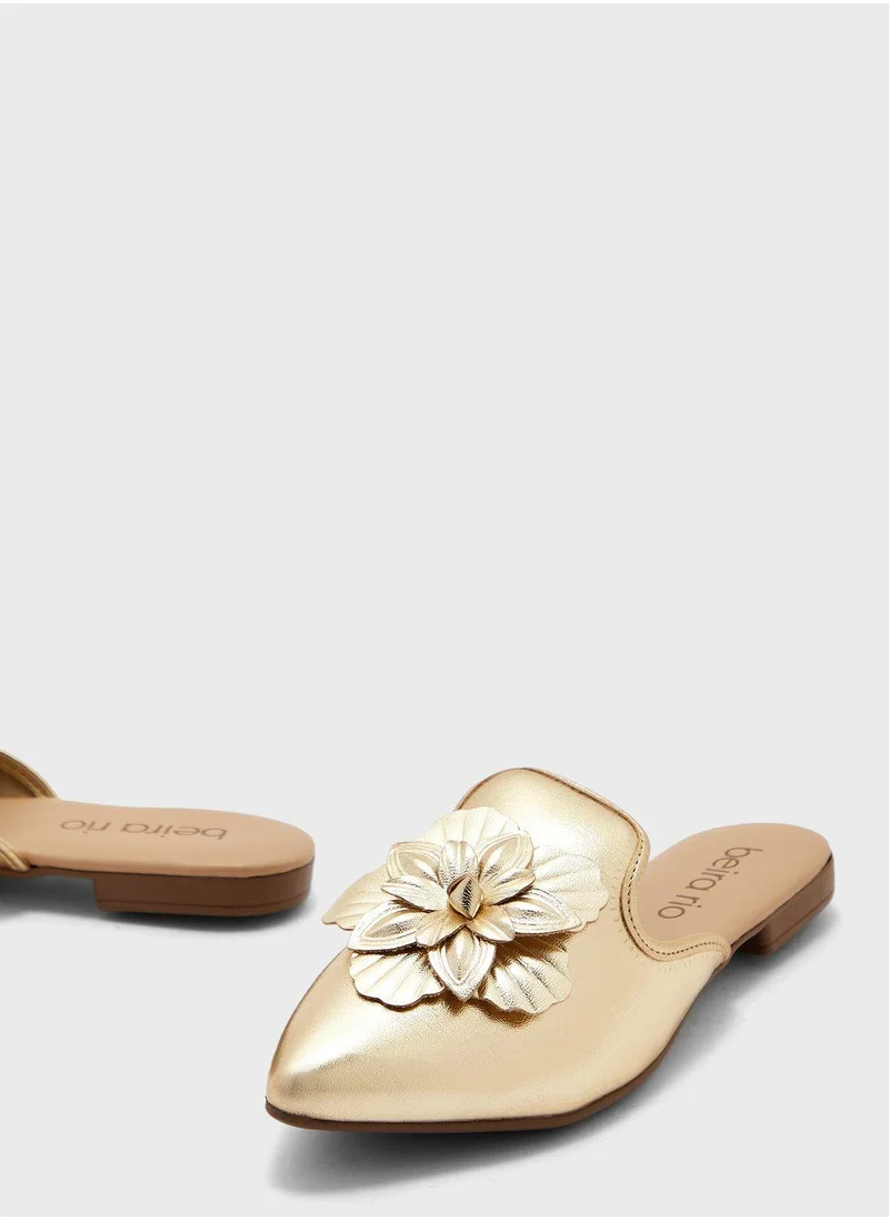 Beira Rio Madeleine Pointed Flat Slip Ons