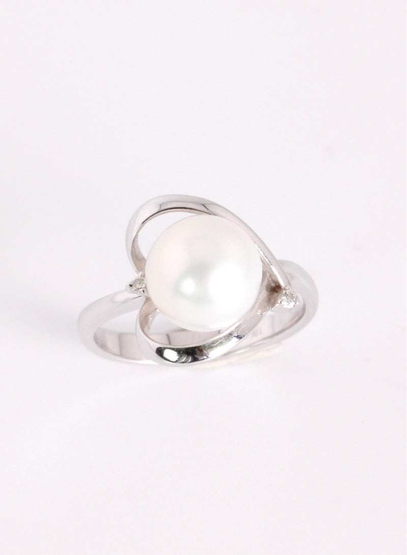 MIKURA Ring, Freshwater Pearls, A Quality, White Color, 9.5-9.0MM, 18KW, 2D 0.01CT - Image 1