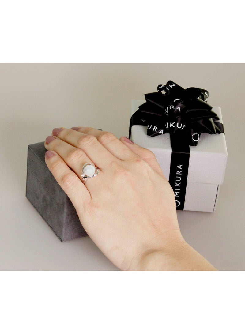 MIKURA Ring, Freshwater Pearls, A Quality, White Color, 9.5-9.0MM, 18KW, 2D 0.01CT - Image 4