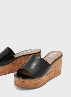 STEVE MADDEN Glossy Wedge Sandals  - Image 4