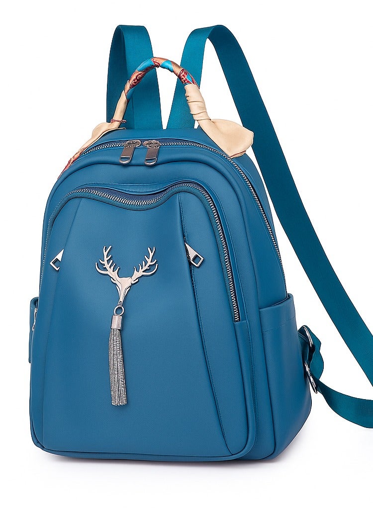 شنطة ظهر نسائية أنيقة مقاومة للماء – تصميم عصري بخامة فاخرة وشعار معدني أنيق - Image 1