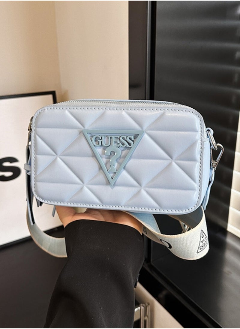 GUESS Women Crossbody Bag,Bag for Women,Shoulder Bag 20*12*7.5cm  - Image 1