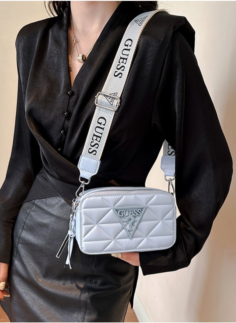 GUESS Women Crossbody Bag,Bag for Women,Shoulder Bag 20*12*7.5cm  - Image 2
