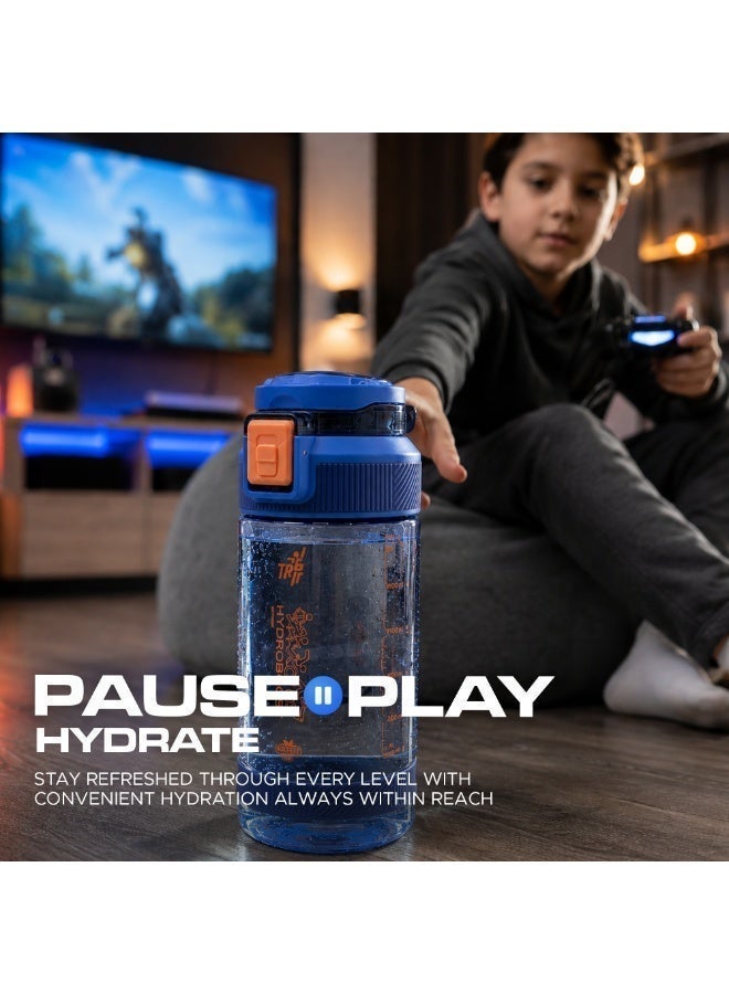 TR6 زجاجة مياه رياضية شفافة TR6 Hydra Boost سعة 590 مل، خالية من مادة BPA، مقاومة للتسرب، بغطاء قابل للطي، مقاومة للحرارة من 10 إلى 80 درجة مئوية، مزودة بحامل، مناسبة للرياضة والمكتب والسفر والمدرسة والاستخدام اليومي. (أزرق،590 مل) - Image 3