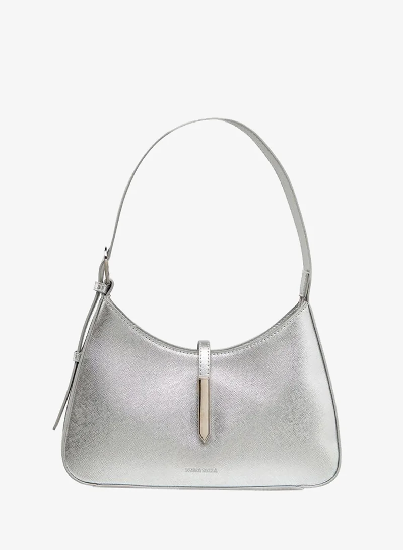 Solid Shoulder Bag With Magnetic Closure