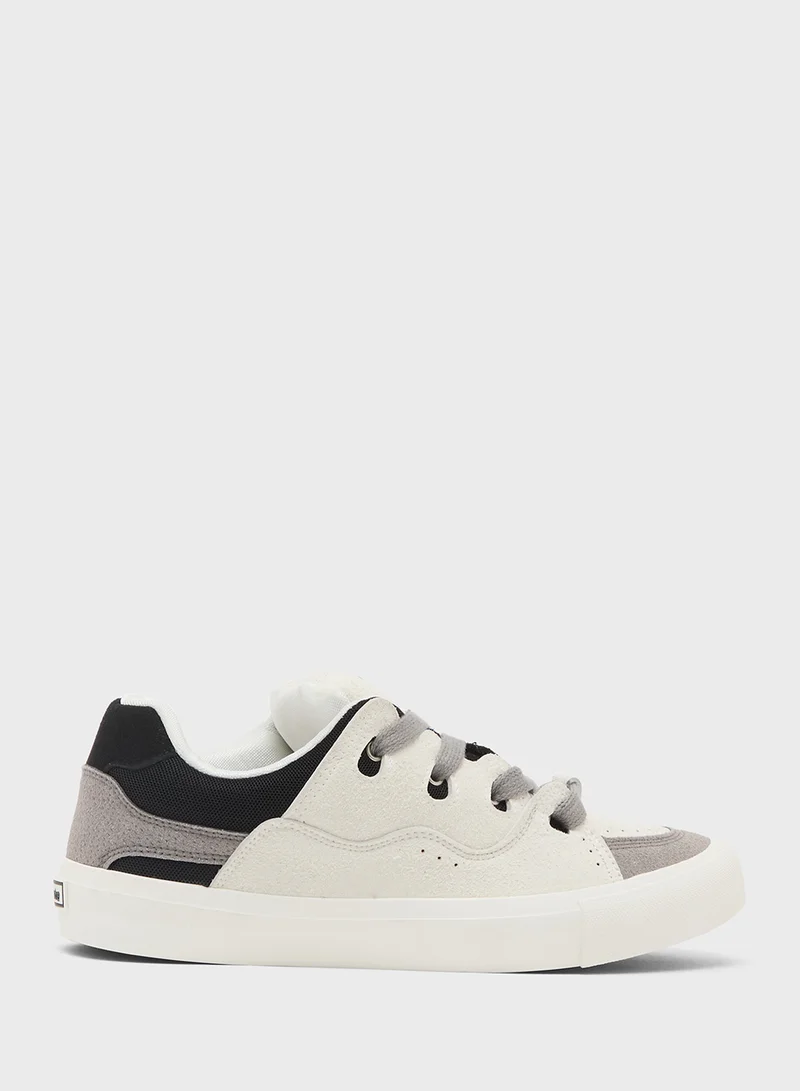 Seventy Five Casual Sneakers