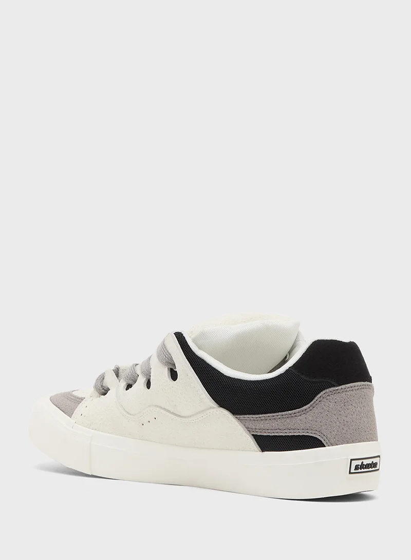 Seventy Five Casual Sneakers