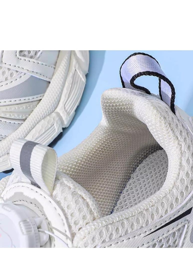 Snoopy Children's mesh breathable sports shoes  - Image 4