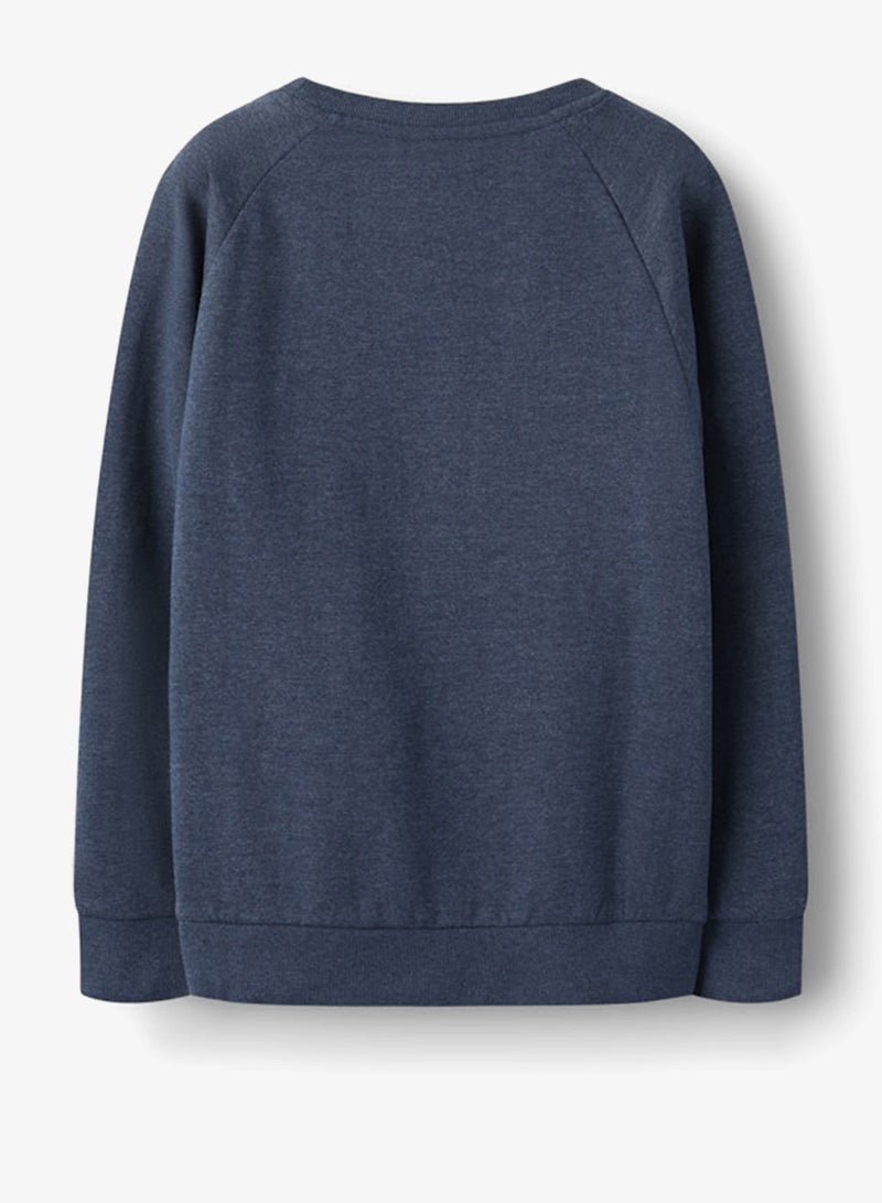 نيم ات سويت شيرت أطفال بياقة مستديرة بطبعة جرافيك - Image 2