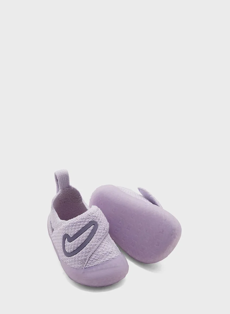 Nike Infant Swoosh 1