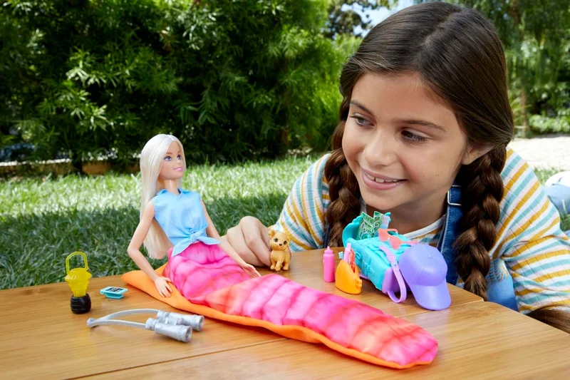 Barbie Goes Camping Play Set (29 Cm, Blonde) And Pet Friendly Puppy, Sleeping Bag, 10 Camping Accessories, 3-7 Years Old Hdf73