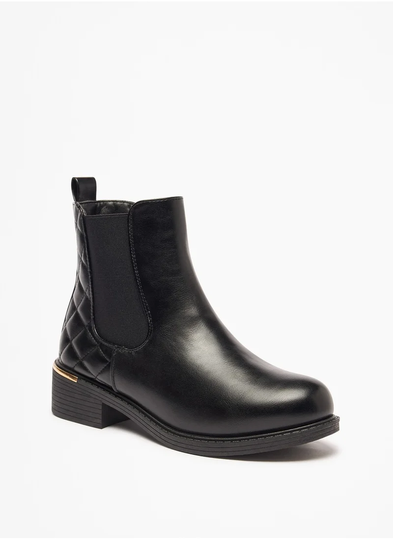 فلورا بيلا Quilted Ankle Boots with Zip Closure