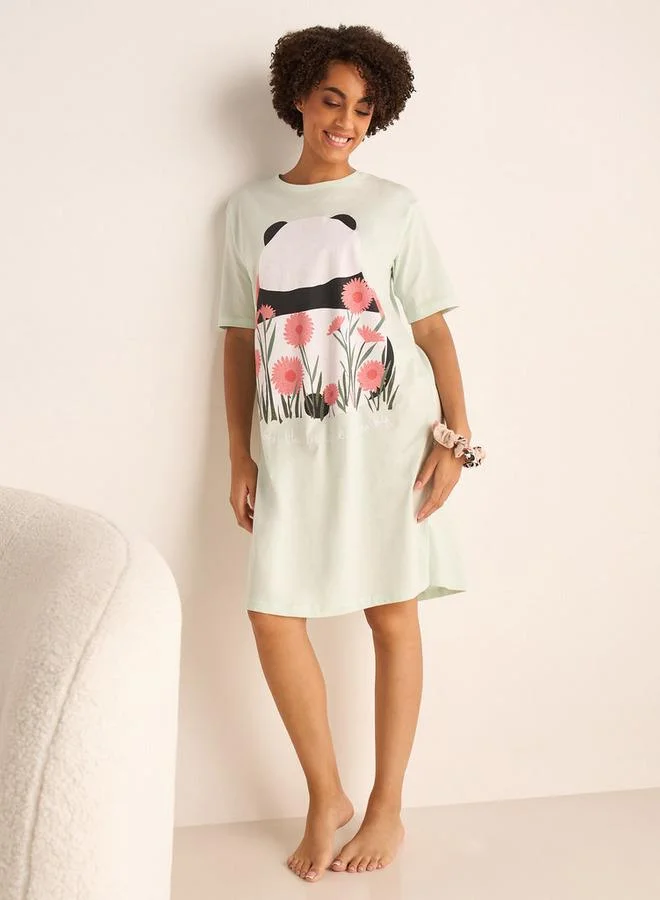 سبلاش فيڤ طقم من قطعتين - قميص نوم بطبعات كاملة وأكمام قصيرة