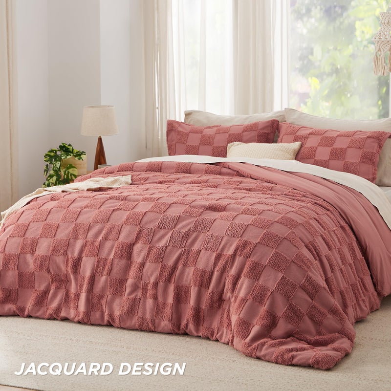 Bedsure Queen Size Comforter Set Grayish Pink, Boho Tufted Bed Set, Checkered Farmhouse Shabby Chic Bedding, 3 Pieces, 1 Plaid Geometric Comforter and 2 Pillow Shams - Image 2