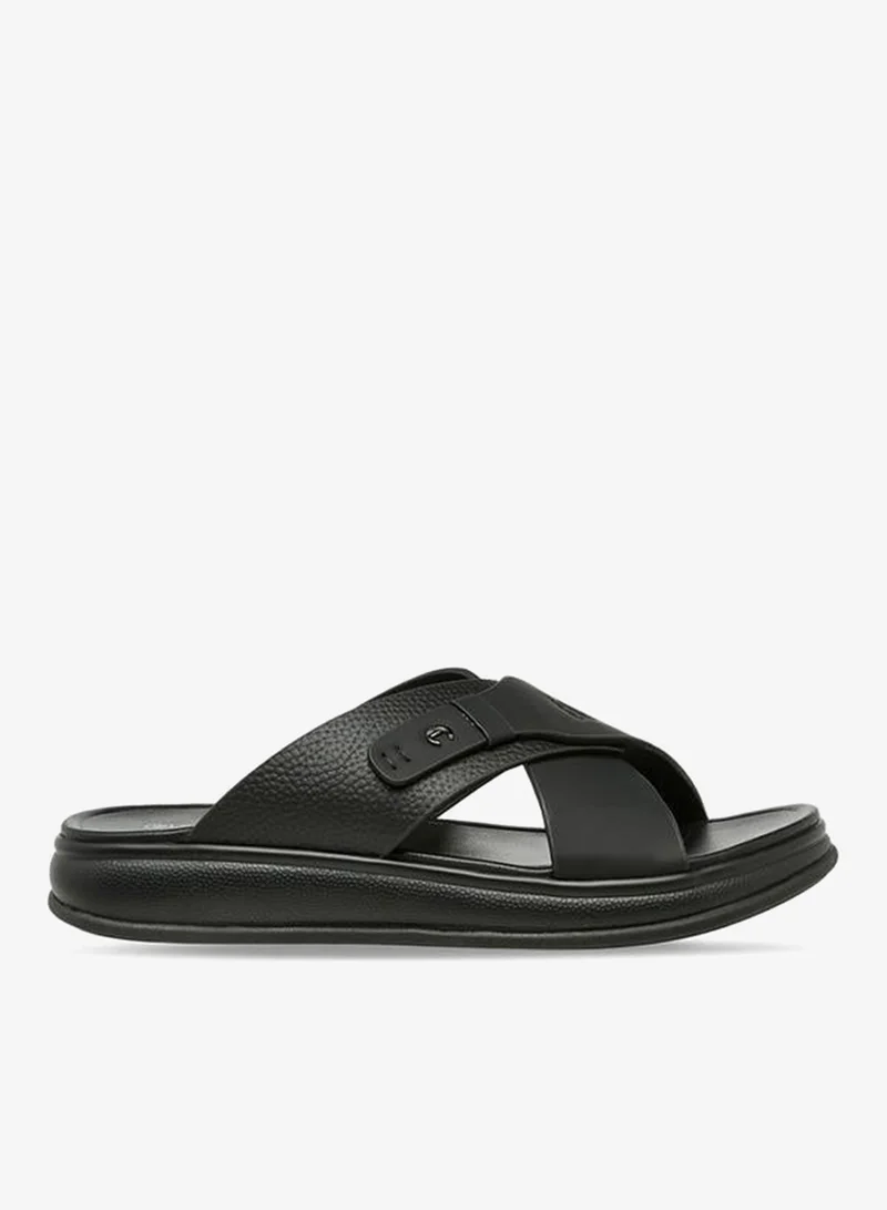 لو كونفورت Men Slip-On Comfort Sandals