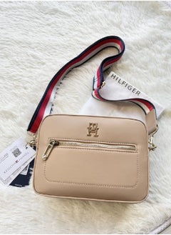 Tommy Hilfiger Plus Tommy Hilfiger Iconic Tommy Camera Bag  - Image 1