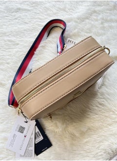 Tommy Hilfiger Plus Tommy Hilfiger Iconic Tommy Camera Bag  - Image 3